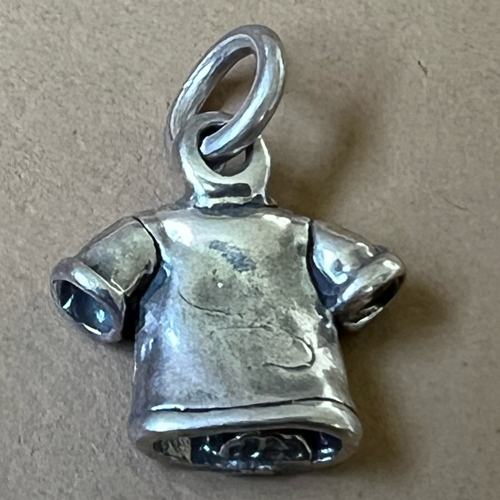 Sterling Silver Shirt Necklace Pendant